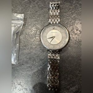 SWAROVSKI QUARTZ ANALOG SS SLV 5544583 CRYSTALLINE CHIC 2-5BB2 VERYGOOD WRISTWAT